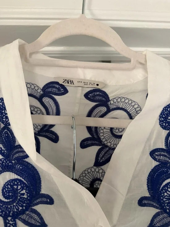 Zara Two Piece Set - White / Navy Floral Embroidery - Picture 4 of 7